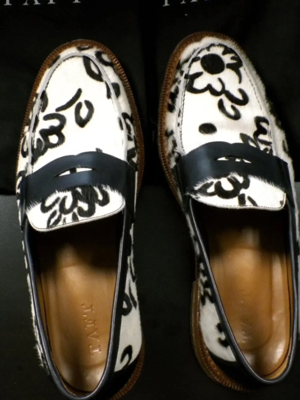 Taft Fitz loafer Cow Skin Flower loafers. Size 43.5/10.5 US Men’s Taft Loafer - Picture 3 of 7